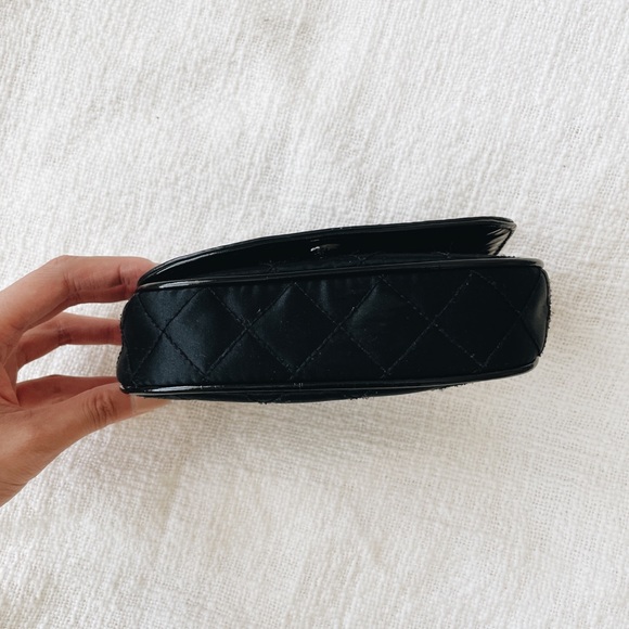 Guess sequins crossbody bag - Picture 9 of 11